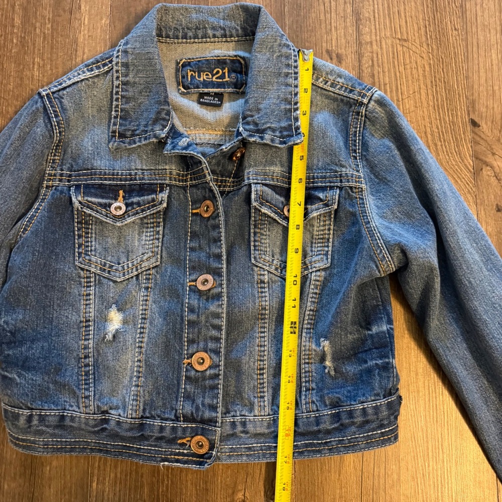 rue21 Denim Jacket Women Medium Blue Distressed Cropped Trucker Jean Coat Cotton - Picture 7 of 11
